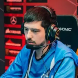 w33