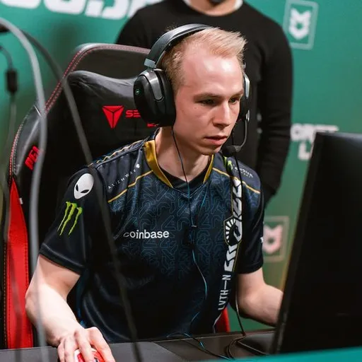 EliGE