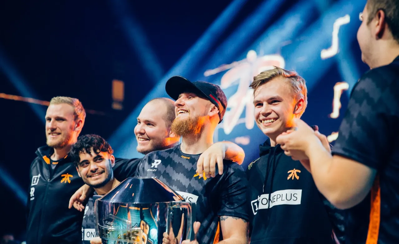 MAD Lions - Fnatic 10.11.2020 Прогноз и ставки на матч