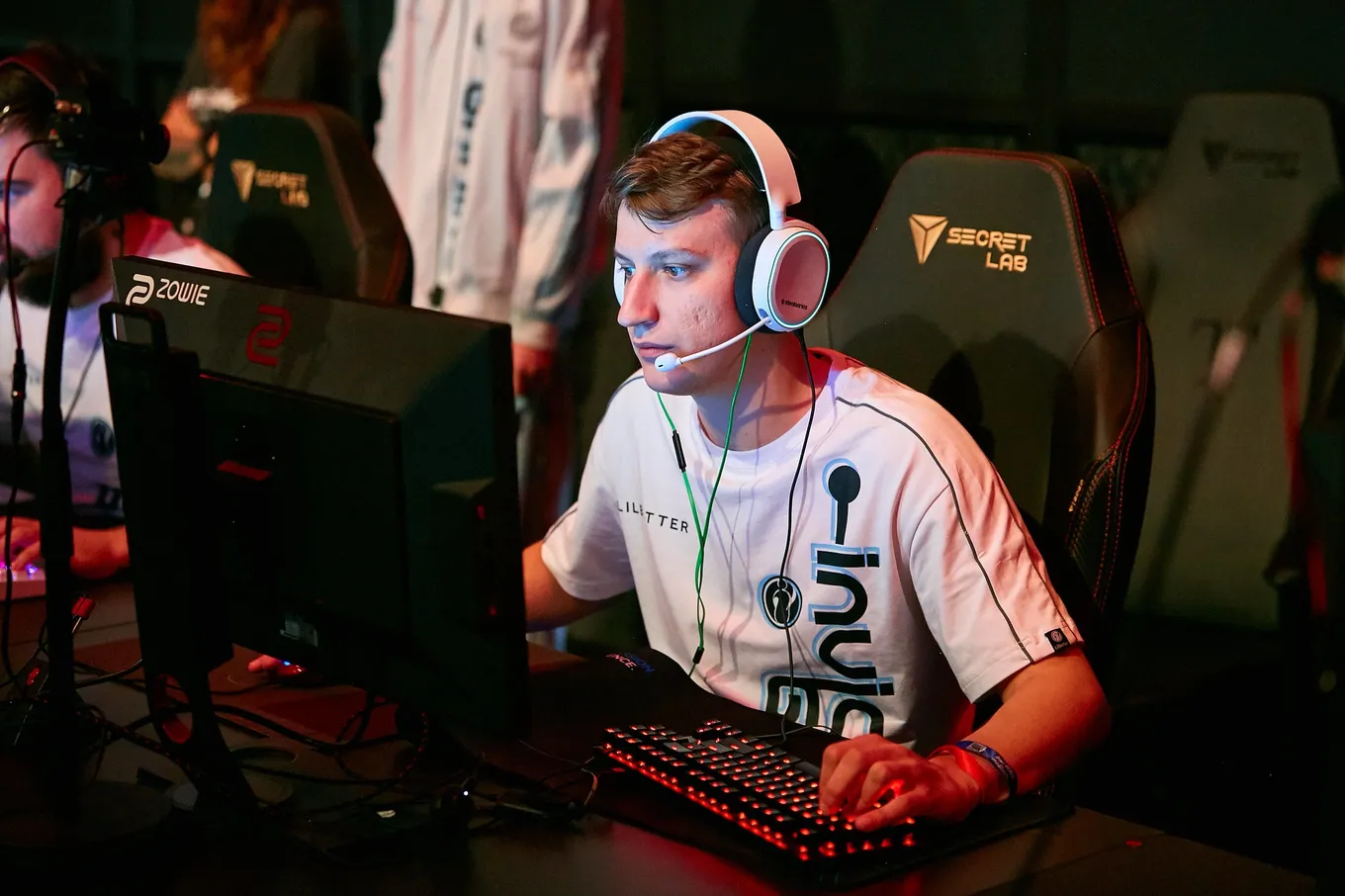 Koshak — о знакомстве с Counter-Strike, зарплатах в Китае и планах на будущее