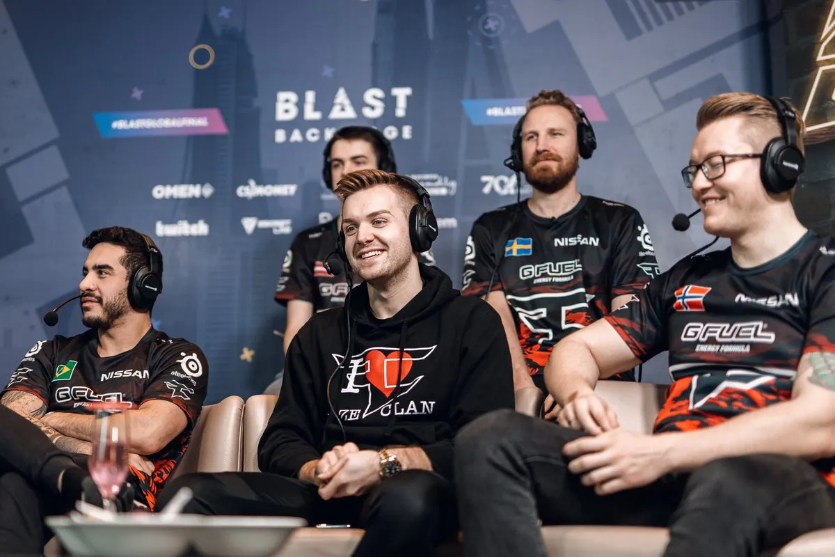 FaZe Clan - Team Spirit 30.11.2020 Прогноз и ставки на матч