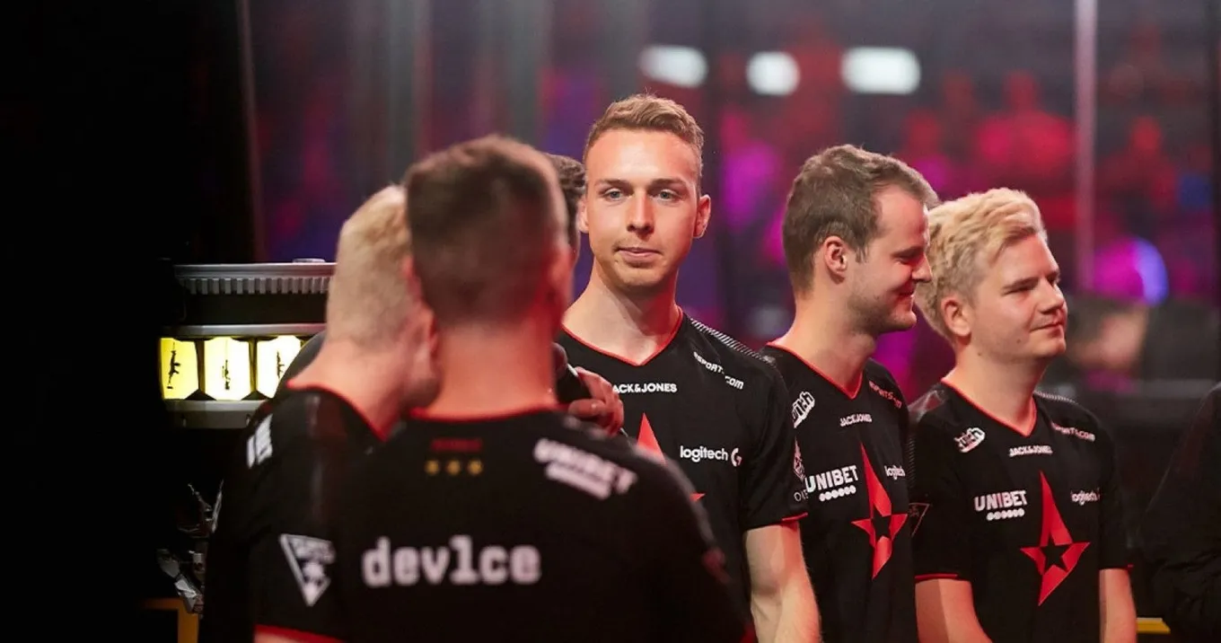Astralis — Faze Clan 09.07.2021 Прогноз и ставки на матч