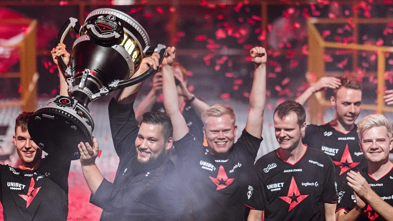 Astralis —  Virtus.pro 27.03.2021 Прогноз и ставки на матч