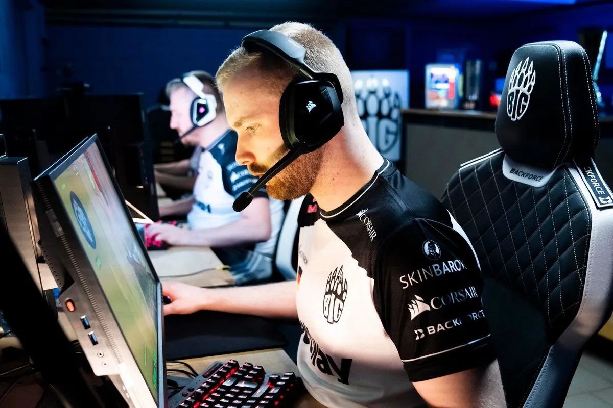 Heroic — BIG: прямая трансляция и коэффициенты на матч IEM Fall 2021 Europe