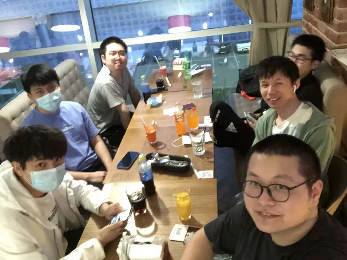 Invictus Gaming в Шанхае