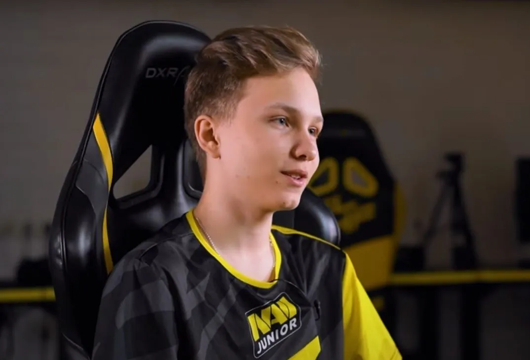 m0NESY