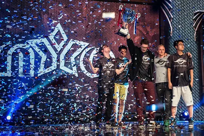 w33 в Team Secret