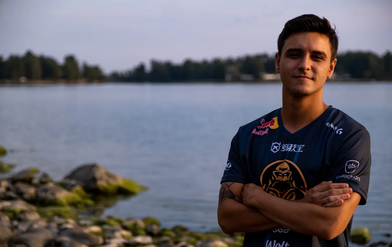 MOUZ – ENCE: результат будет известен после двух карт
