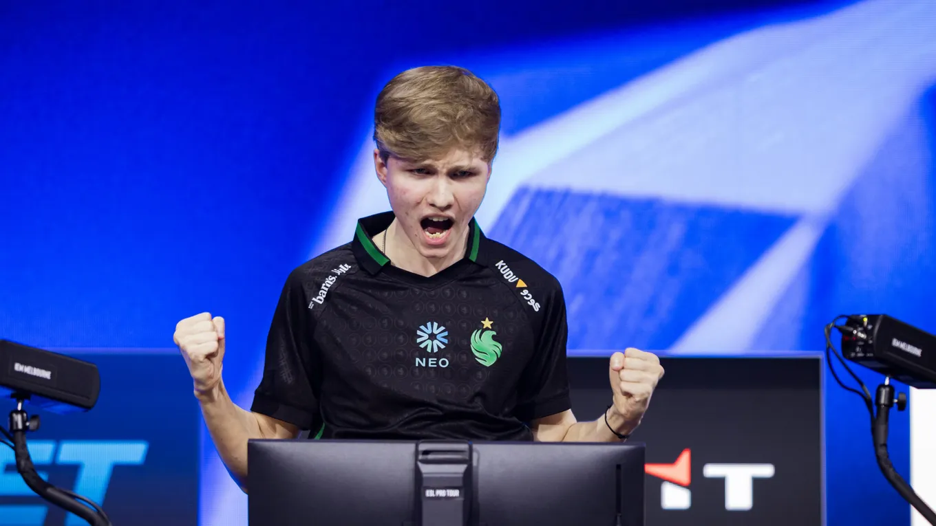Прогноз на матч FaZe – Falcons: «соколы» не испытают проблем с некогда грозным оппонентом
