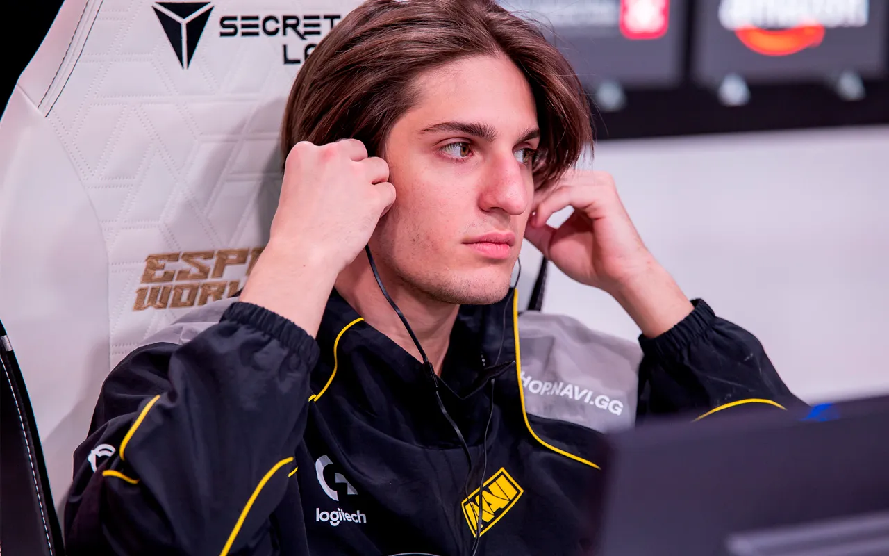 Riddys – саппорт и капитан Natus Vincere, стабильно показывает высокий уровень на международной сцене.