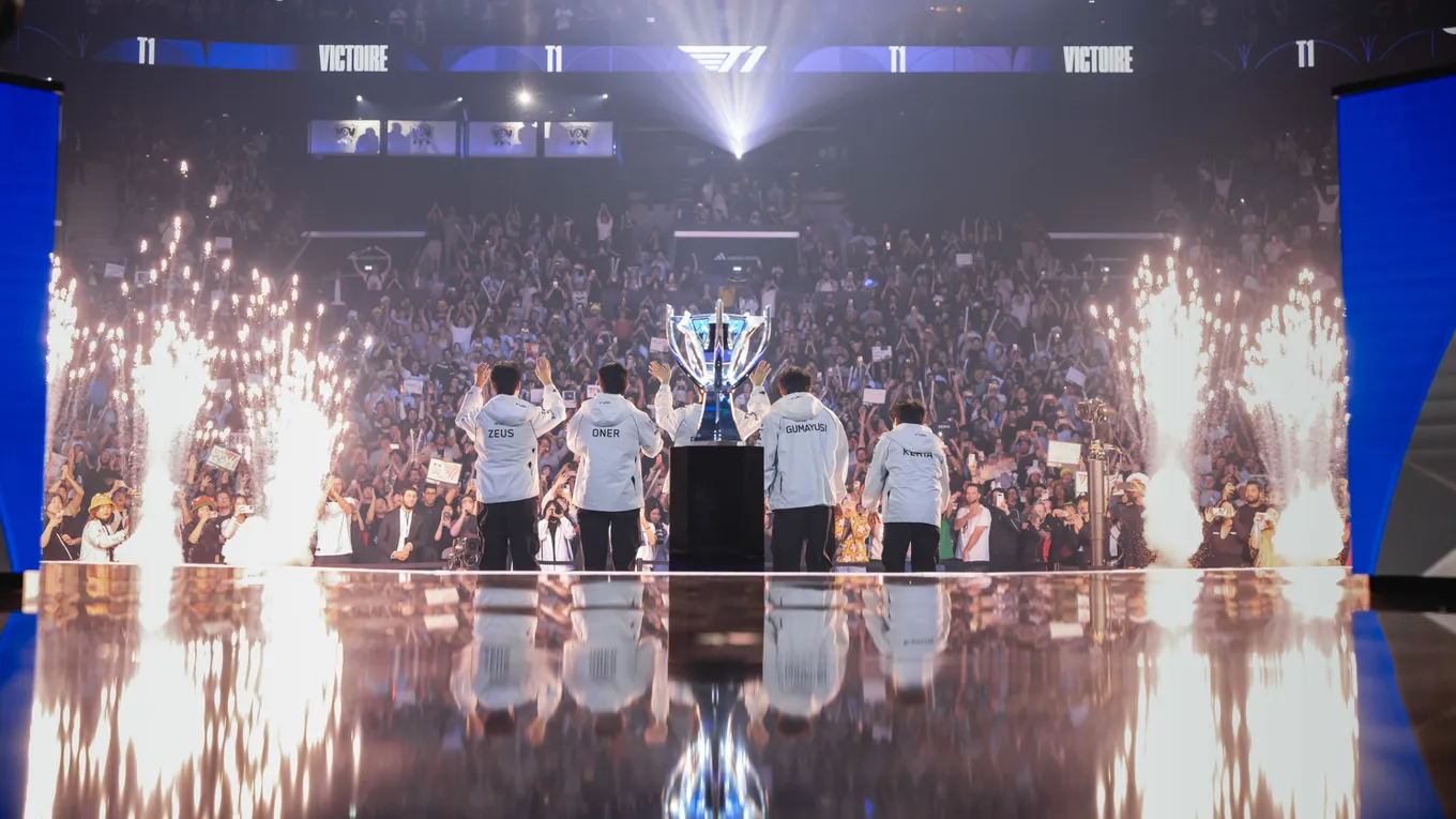 MOBA от Riot Games и без того годами выигрывала по числу просмотров главного турнира, но впервые за 13 лет LoL вырвалась вперёд