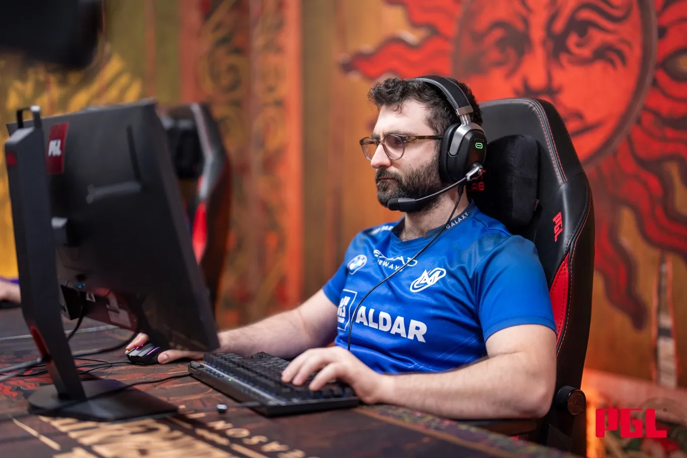 GH считается одним из лучших игроков на Io в истории Dota 2