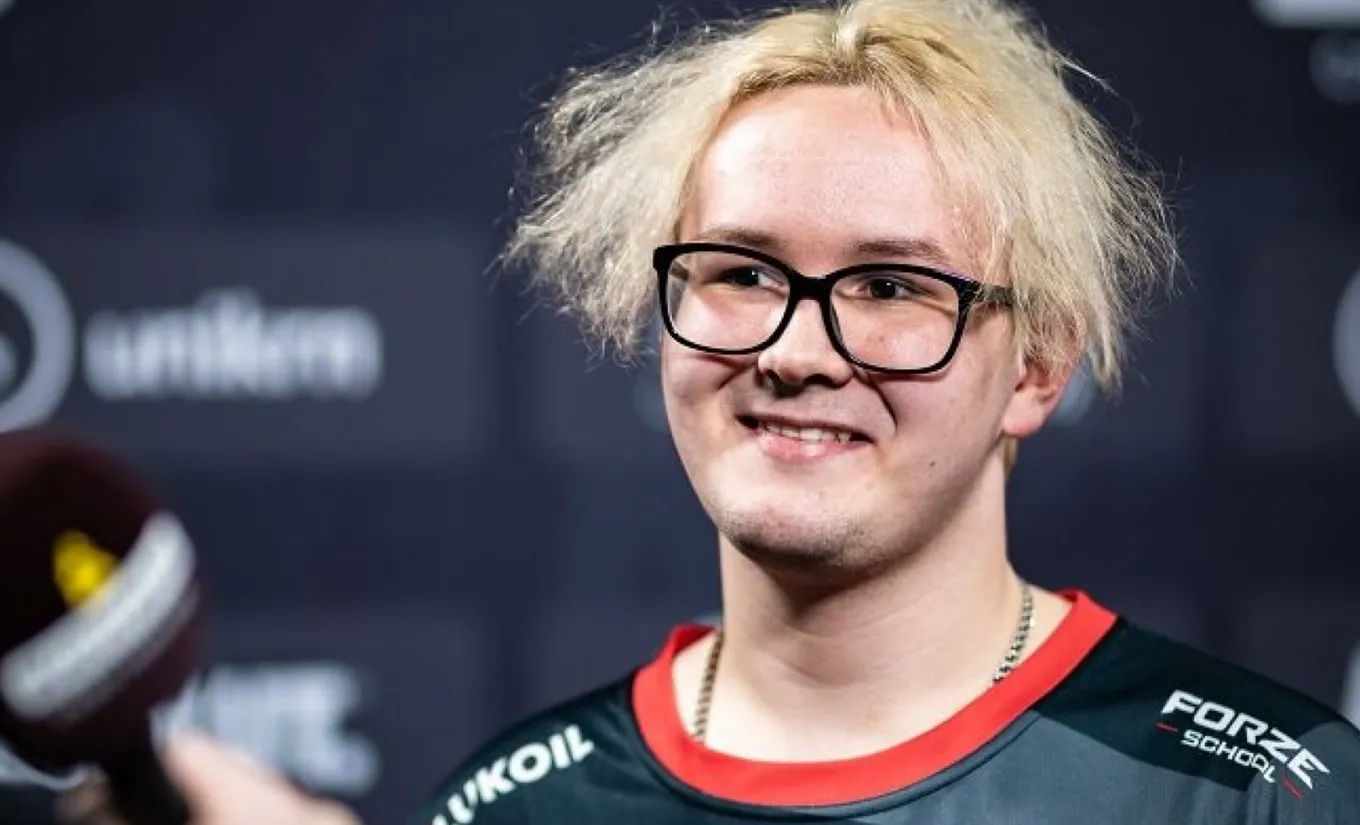 Евгений r3salt Фролов в составе FORZE
