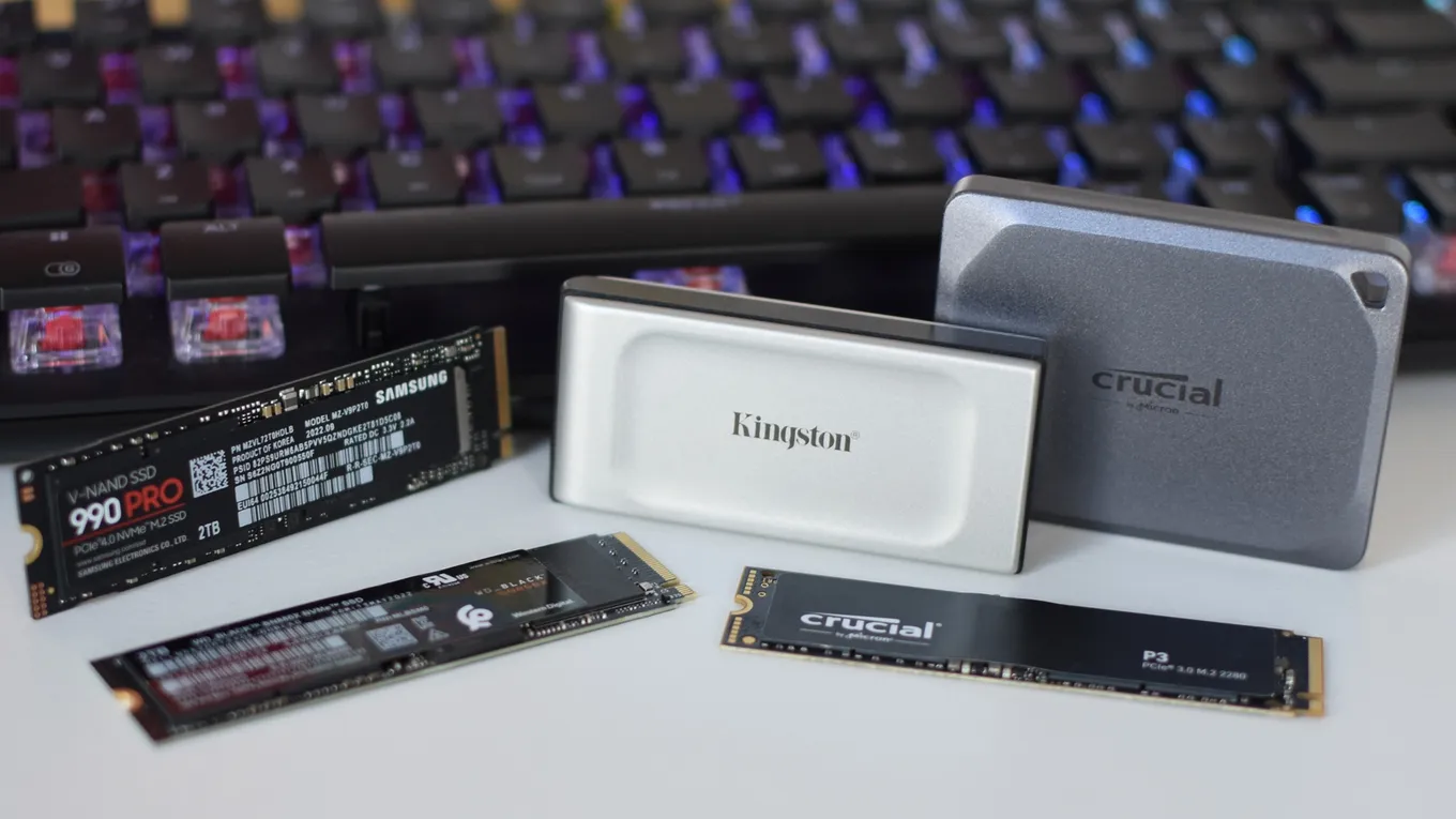 В нашу подборку SSD для ноутбука вошли накопители AMD, Intel, WD, Patriot, ADATA, Kingston, Samsung, а также Crucial