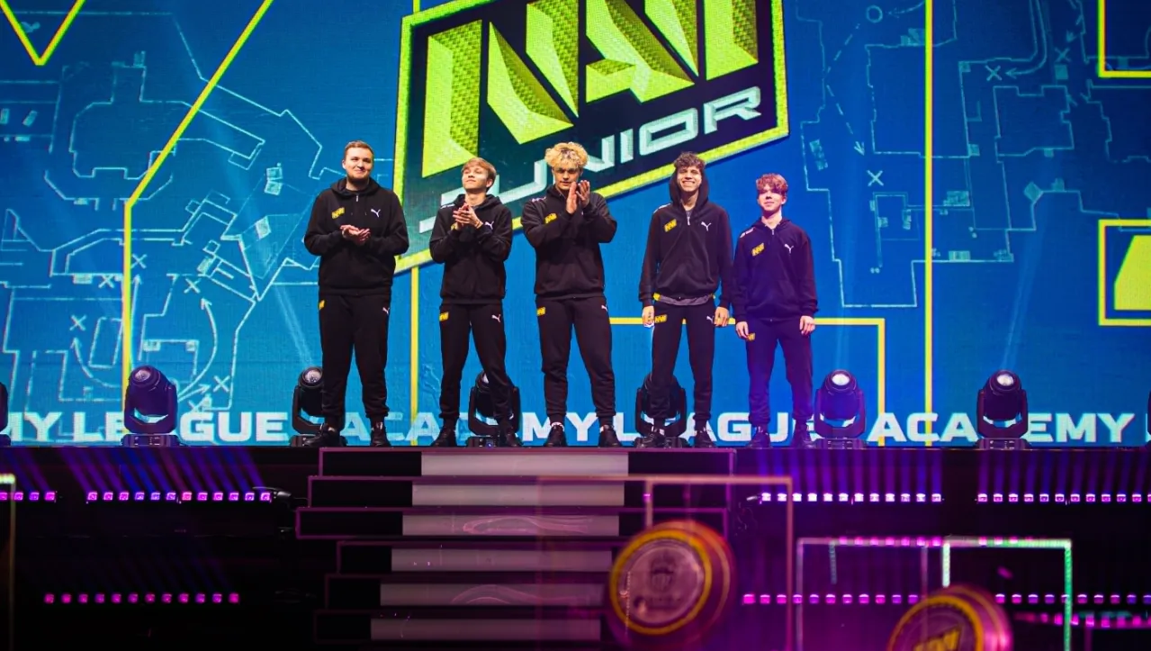 Академический состав NaVi на академической лиге: flamie, m0NESY, headtr1ck, Aunkere, fear