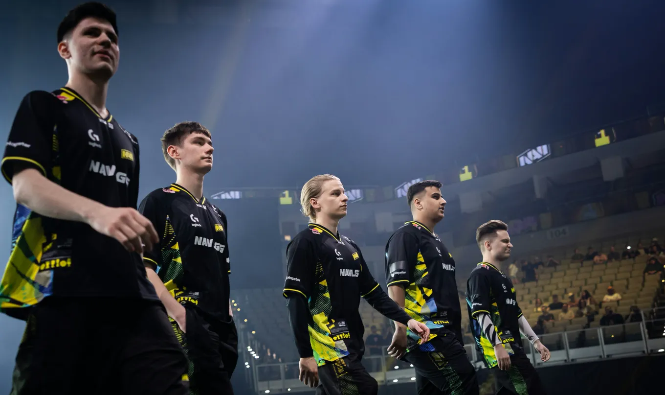 Прогноз на матч NAVI – Vitality: матч-реванш после финала BLAST Open Rotterdam