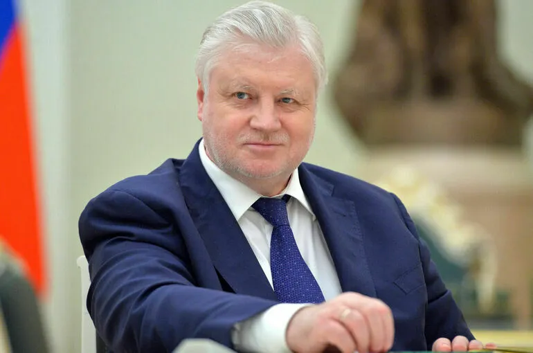 Депутат Сергей Миронов отметил, что получает множество жалоб от родителей, которые использовали Roblox как образовательный инструмент