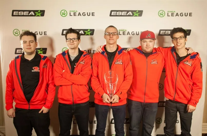 Состав, подписанный iBUYPOWER