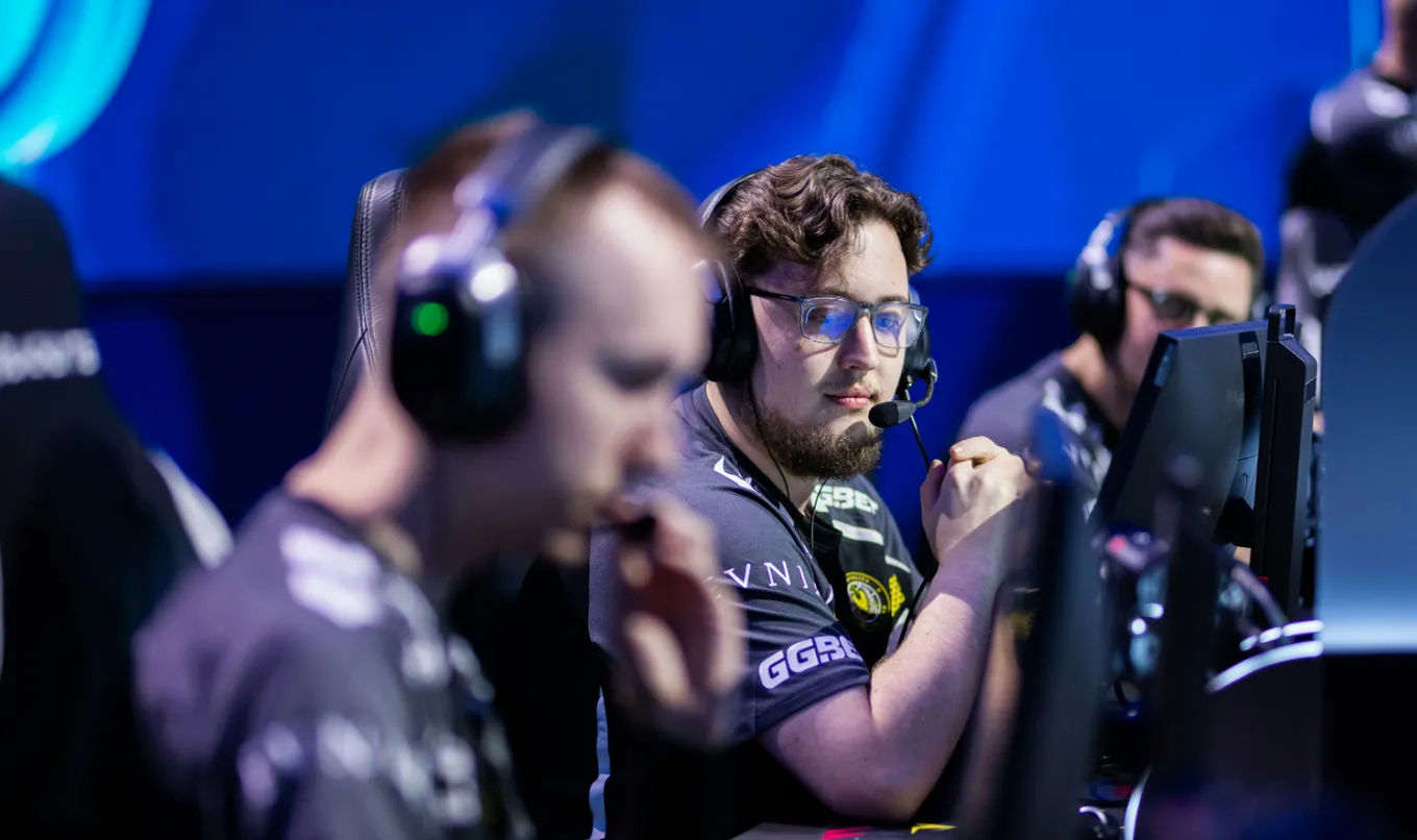 Призовые у Vitality меньше, чем у BIG, не прошедшей на турнир