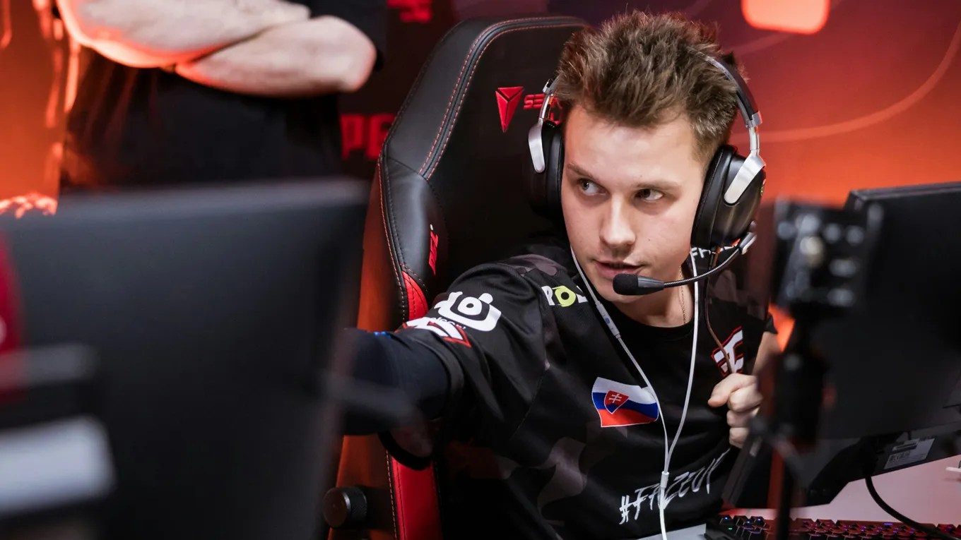 FaZe – SAW прогноз (КФ 1,95) и ставки на матч PGL Cluj-Napoca 2025 21 февраля 2025 года