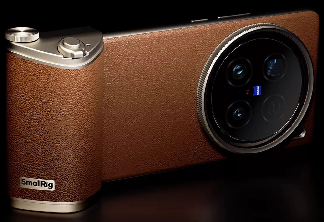 Vivo X100 Ultra в чехле