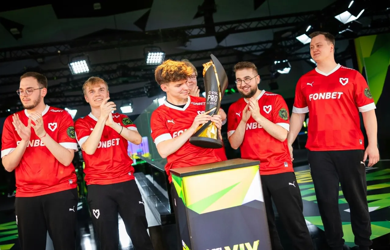 MOUZ