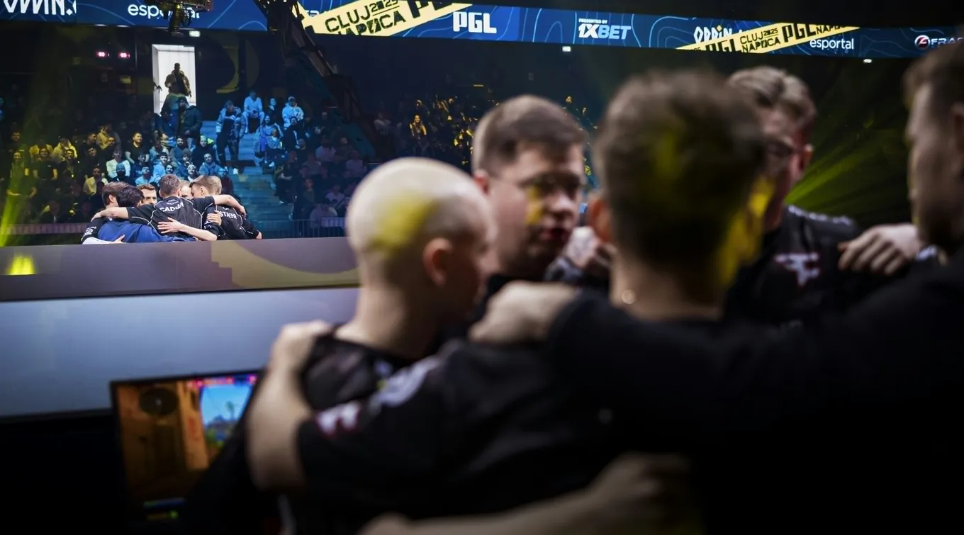 Astralis и FaZe Clan шли к финалу, а по итогу сошлись в битве за 3-4 место и показали ярчайшее зрелище