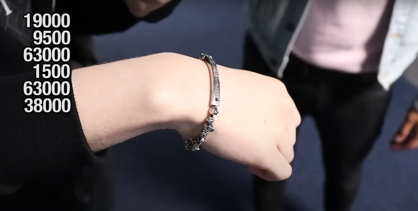 Браслет от Alexander McQueen
