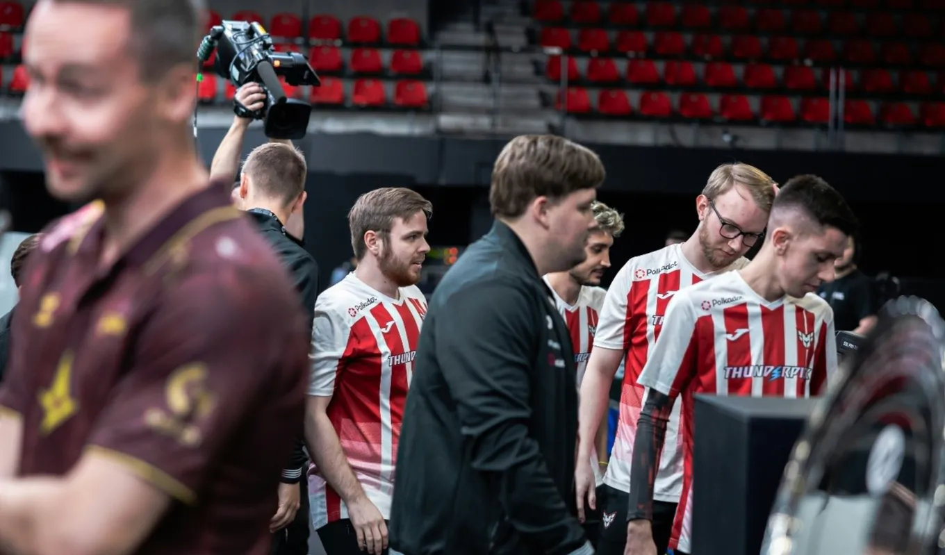 HEROIC – Astralis: прошлогодний состав HEROIC на одном сервере