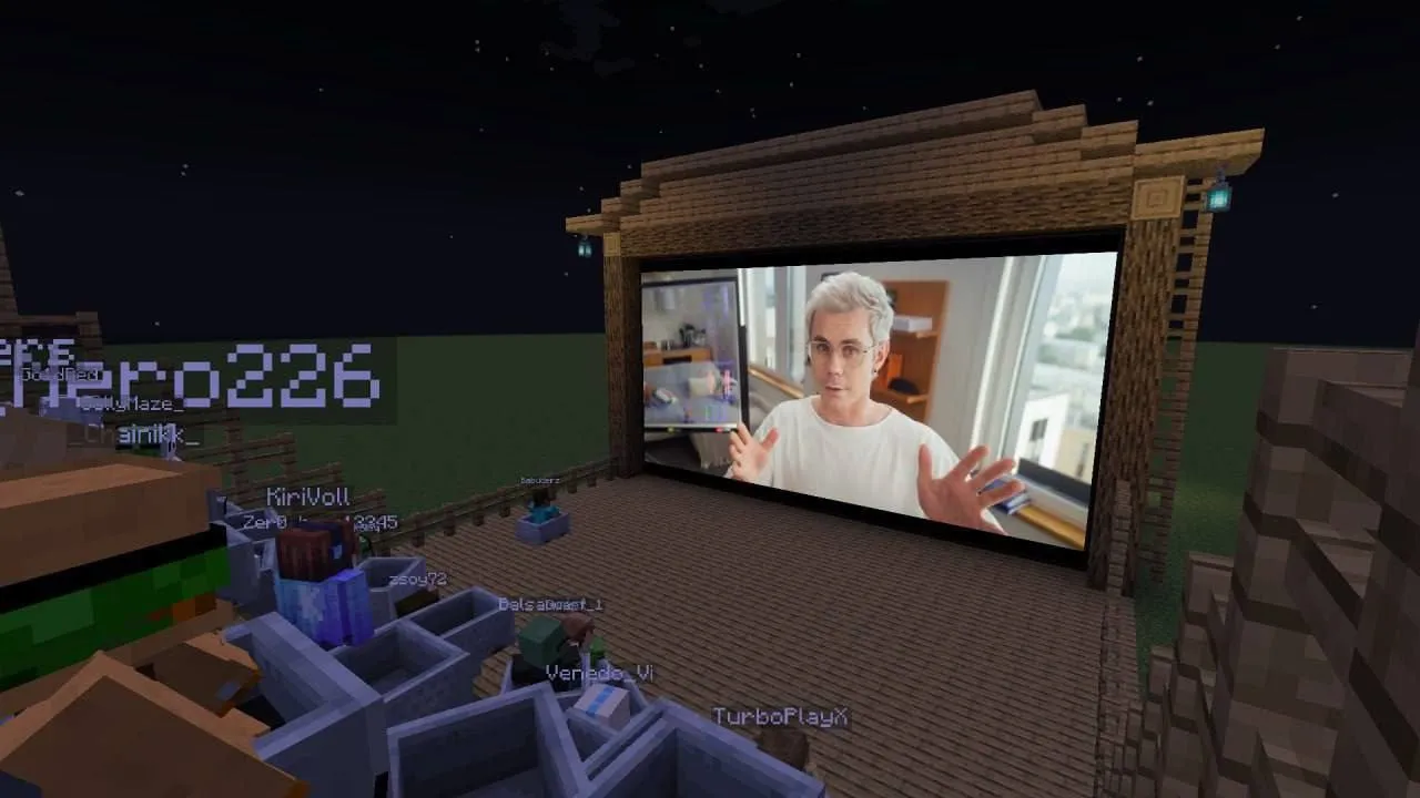 Сервер-кинотеатр в Minecraft с самодельным экраном для просмотра Ютуба
