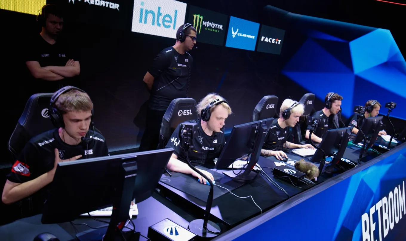Movistar Riders – BetBoom Team: испанцы покинут сербский турнир