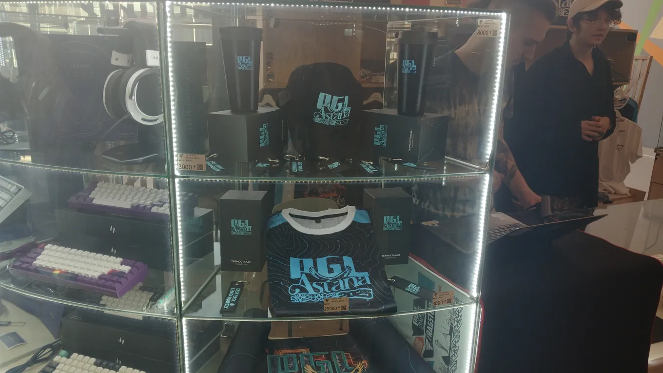 Продажа сувениров от PGL