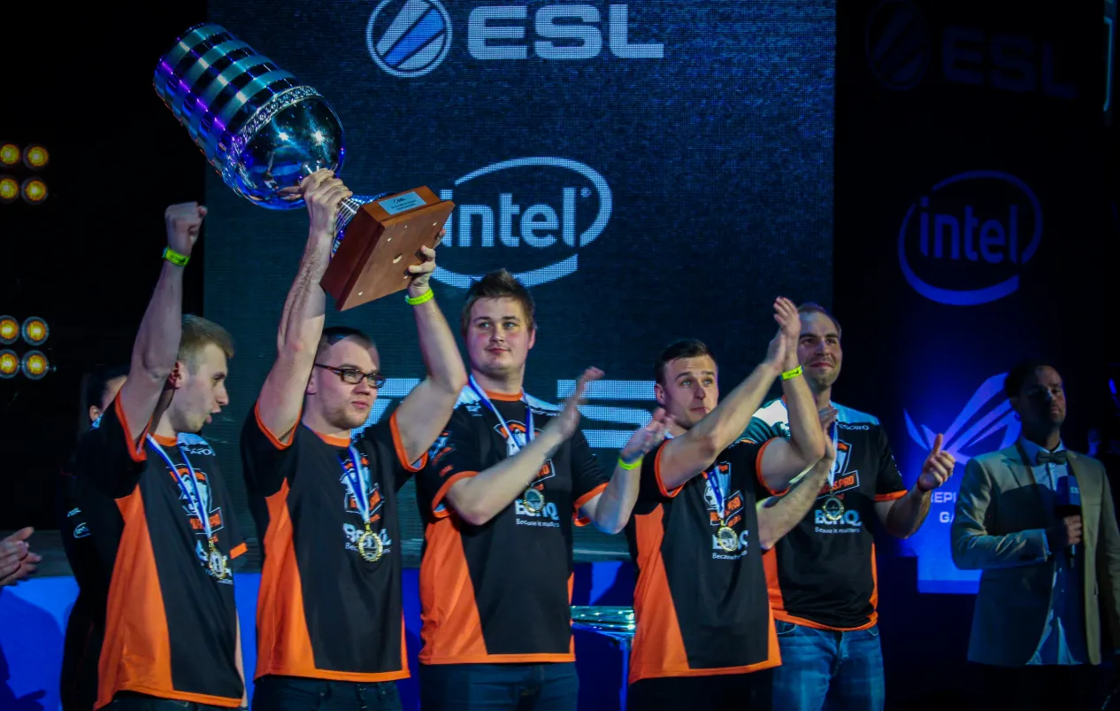 Организаторы ESL Pro Series Poland планировали поднять интерес к польской сцене, разово пригласив на турнир Virtus.pro