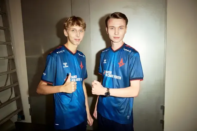 Jabbi и stavn в Astralis