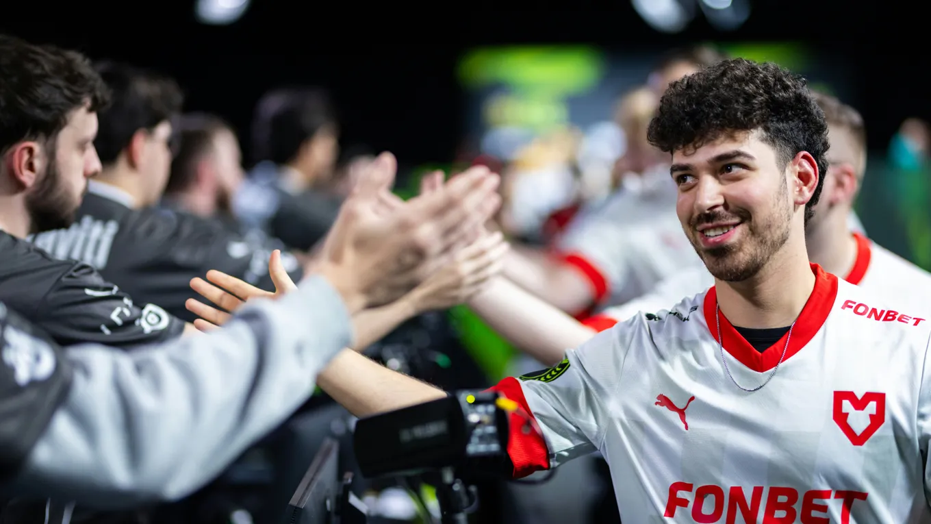 Прогноз на матч MOUZ – NAVI: «мышки» обеспечат себе место в полуфинале