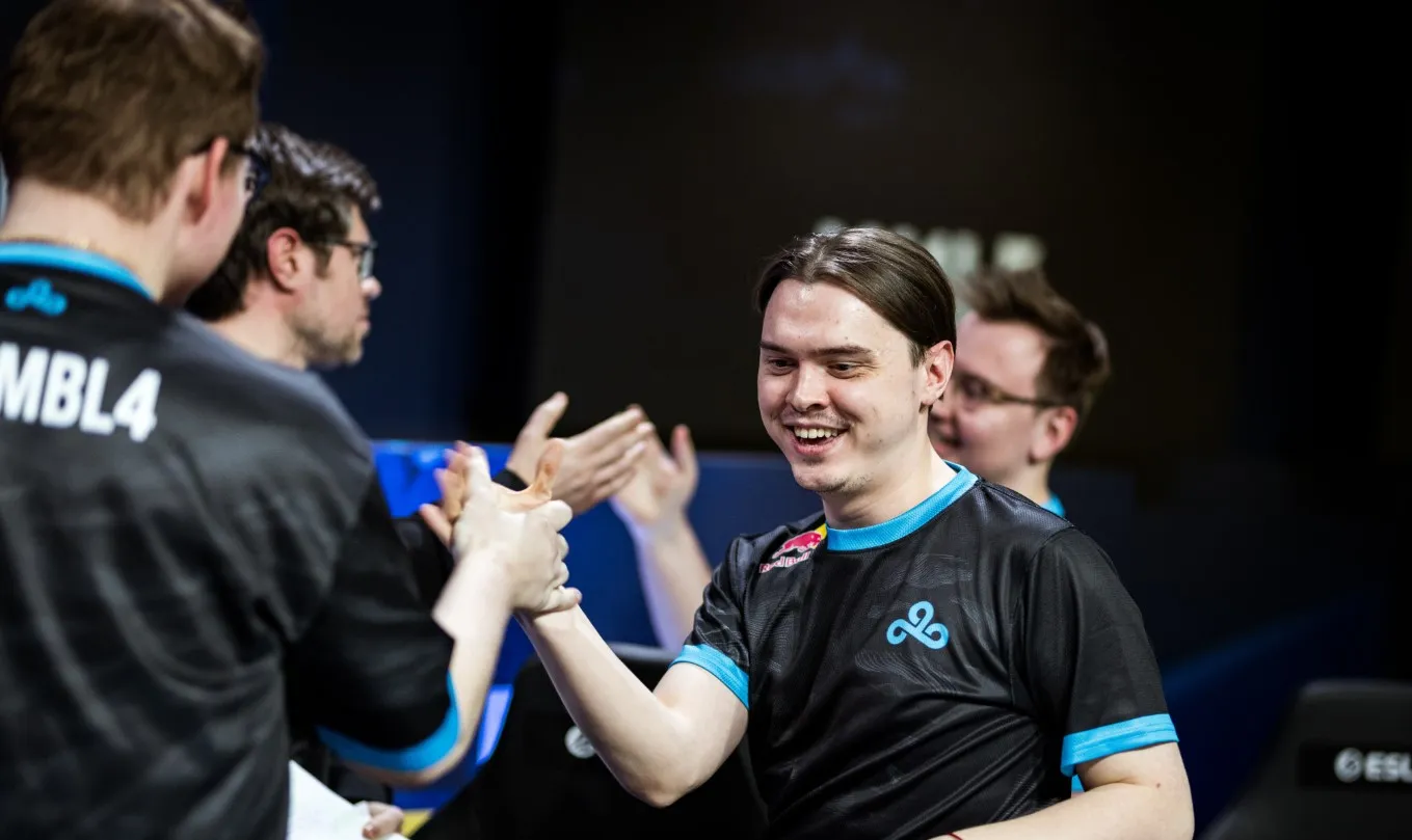 MOUZ – Cloud9: смогут ли россияне выиграть первый матч в основной стадии?