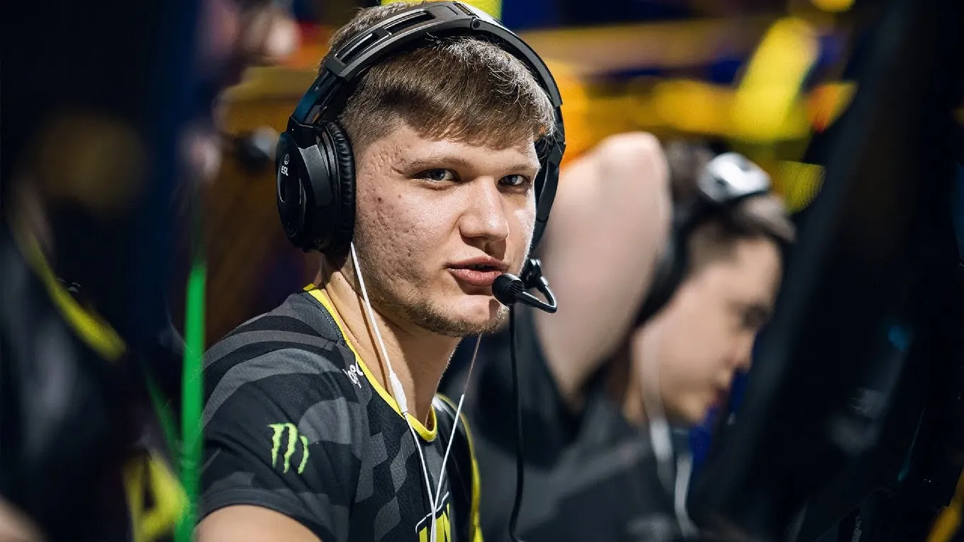 Александр s1mple Костылев