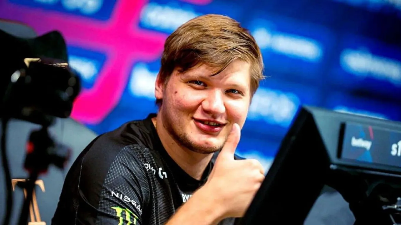 Александр s1mple Костылев