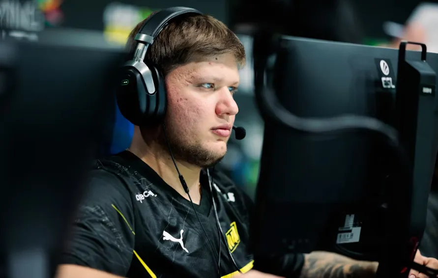 Александр s1mple Костылев