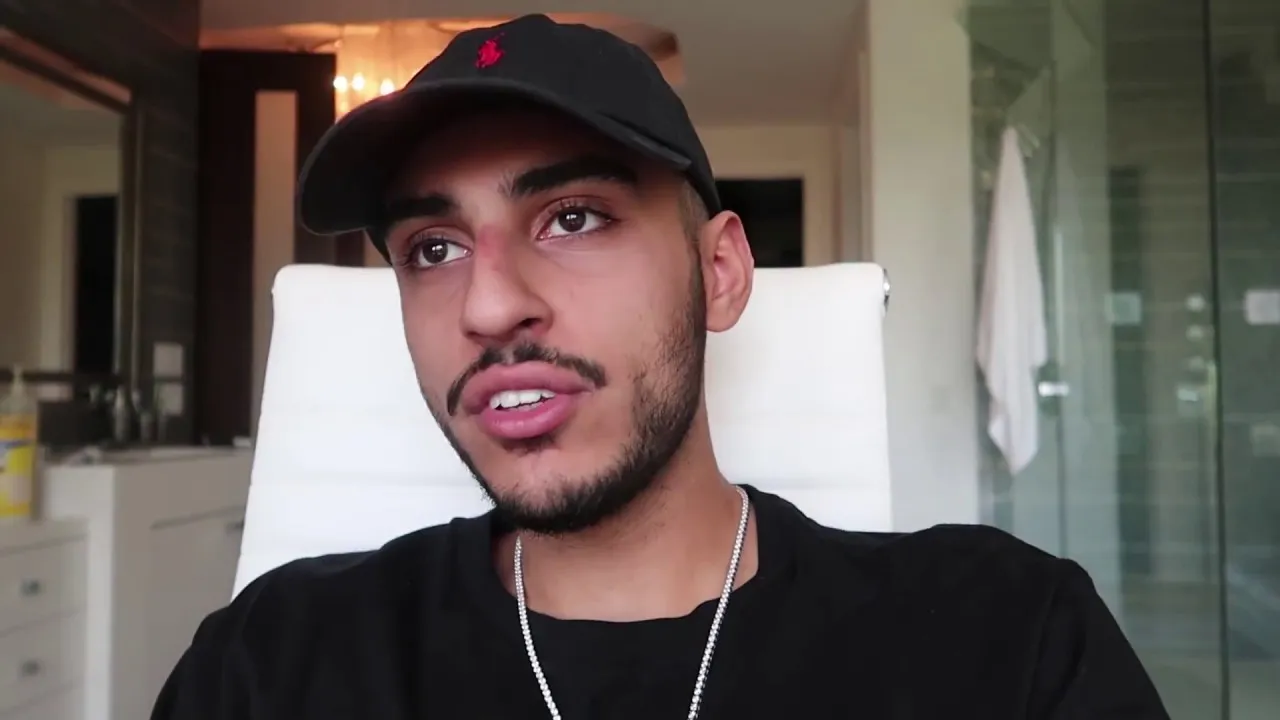 Нордан Rain Шат, бывший контент-мейкер FaZe Clan, обвинил CEO организации в связях с несовершеннолетними