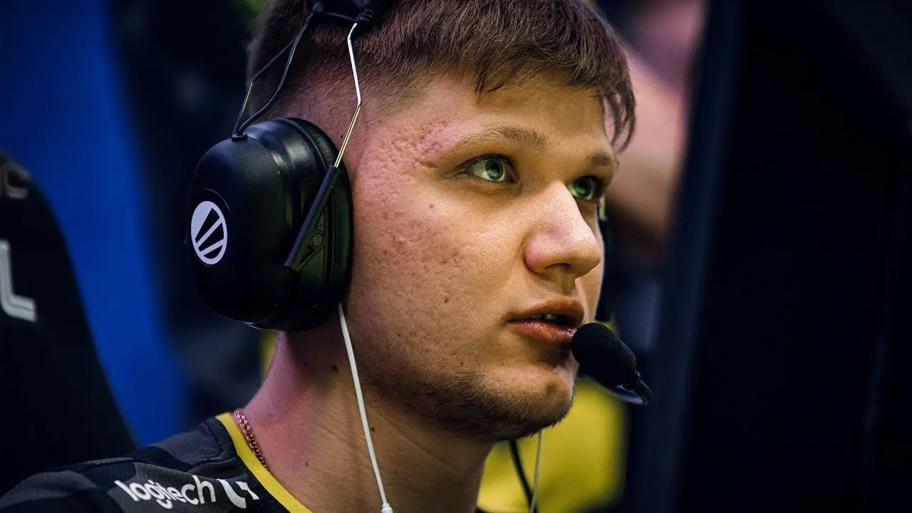 Александр s1mple Костылев