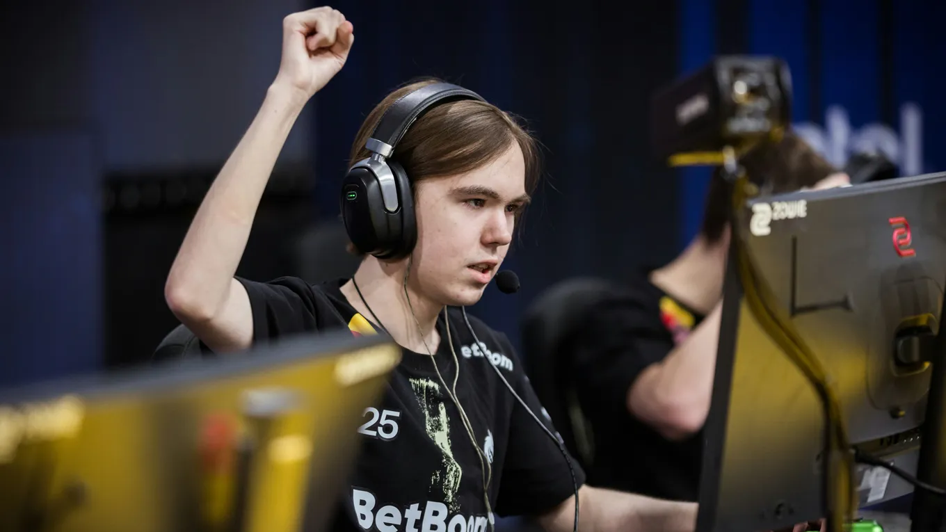 Virtus.pro – Team Spirit: «драконы» справятся с «медведями»