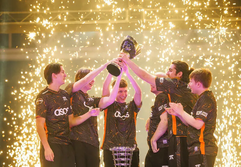 Fnatic – LOUD: бразильцам не справиться с грозным соперником