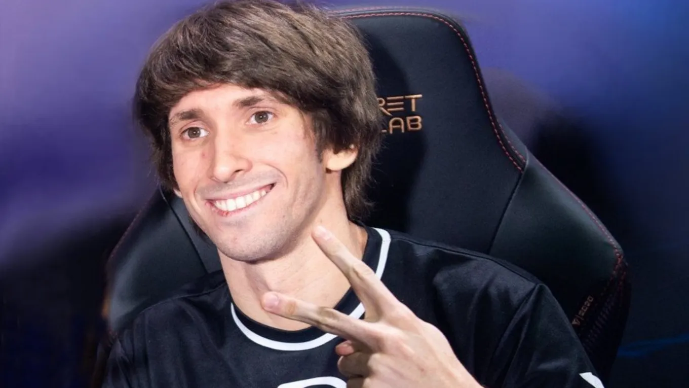 Данил Dendi Ишутин