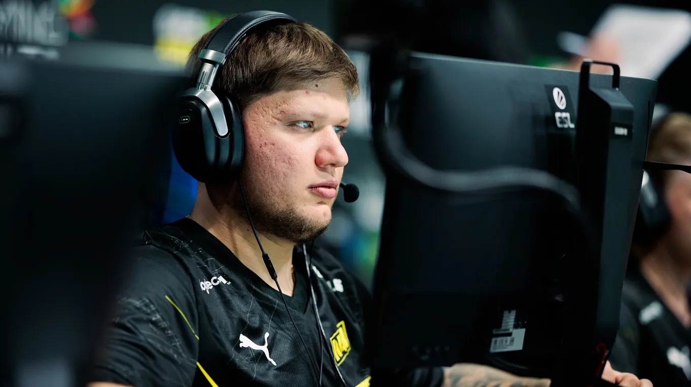 Александр s1mple Костылев