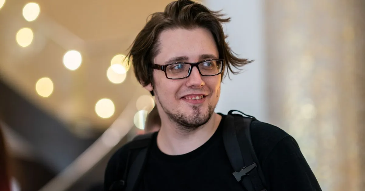 Арсений ArsZeeqq Усов