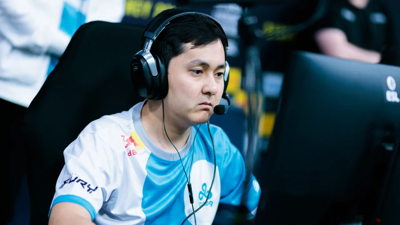 Абай HObbit Хасенов – капитан Cloud9