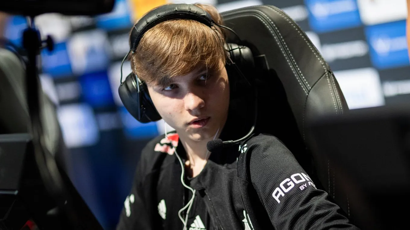 На BLAST Premier Spring Groups 2023 скорость реакции Ильи m0NESY Осипова составила 178 миллисекунд