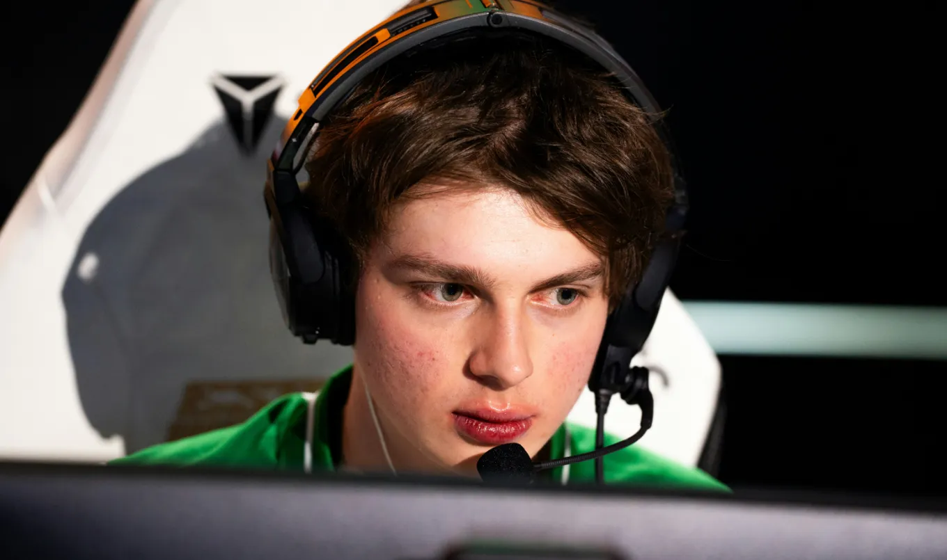 Прогноз на матч Falcons – MOUZ: «соколы» продолжают набирать ход