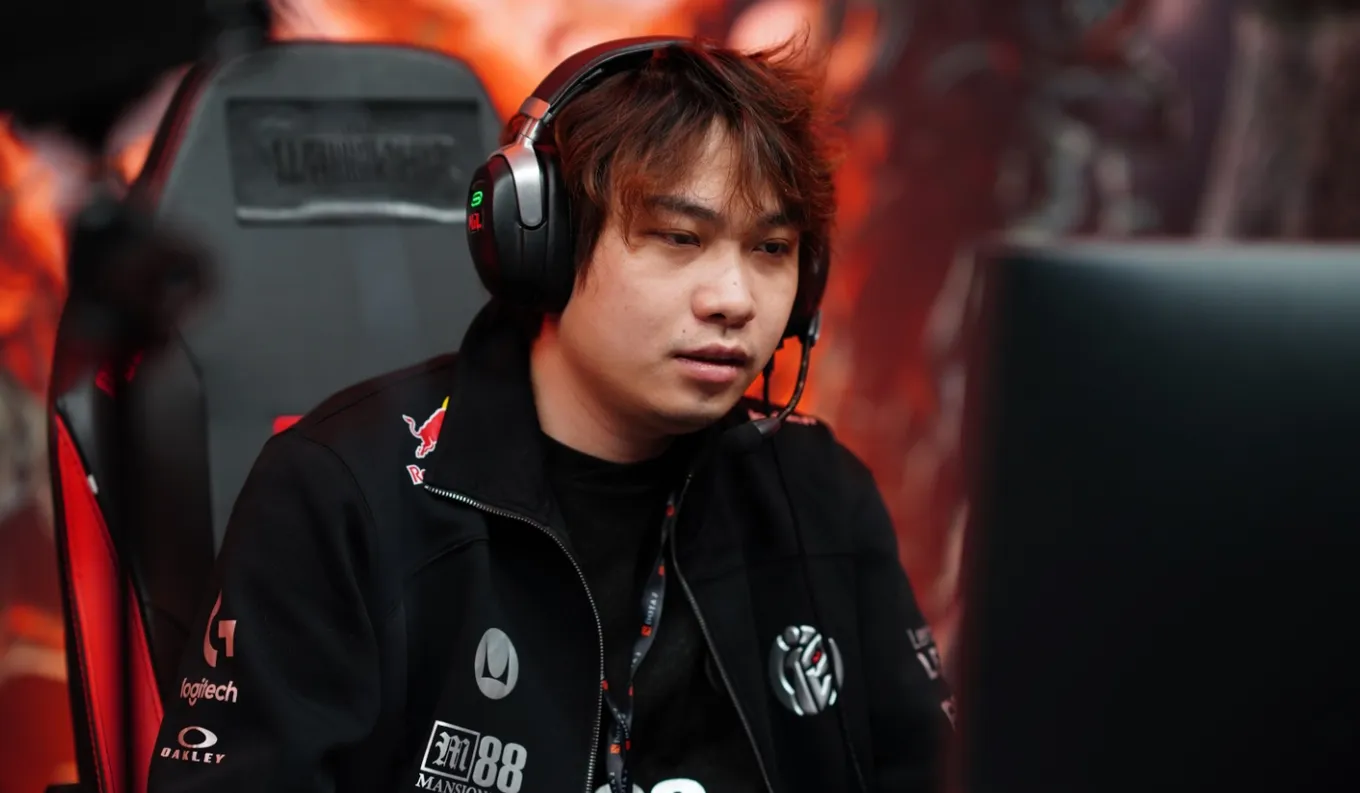 Чемпион Dota 2 Asia Championships 2017 Е BoBoKa Чжибяо с 2023 года работает только в составах, возглавляемых Ваном Yakult Хао